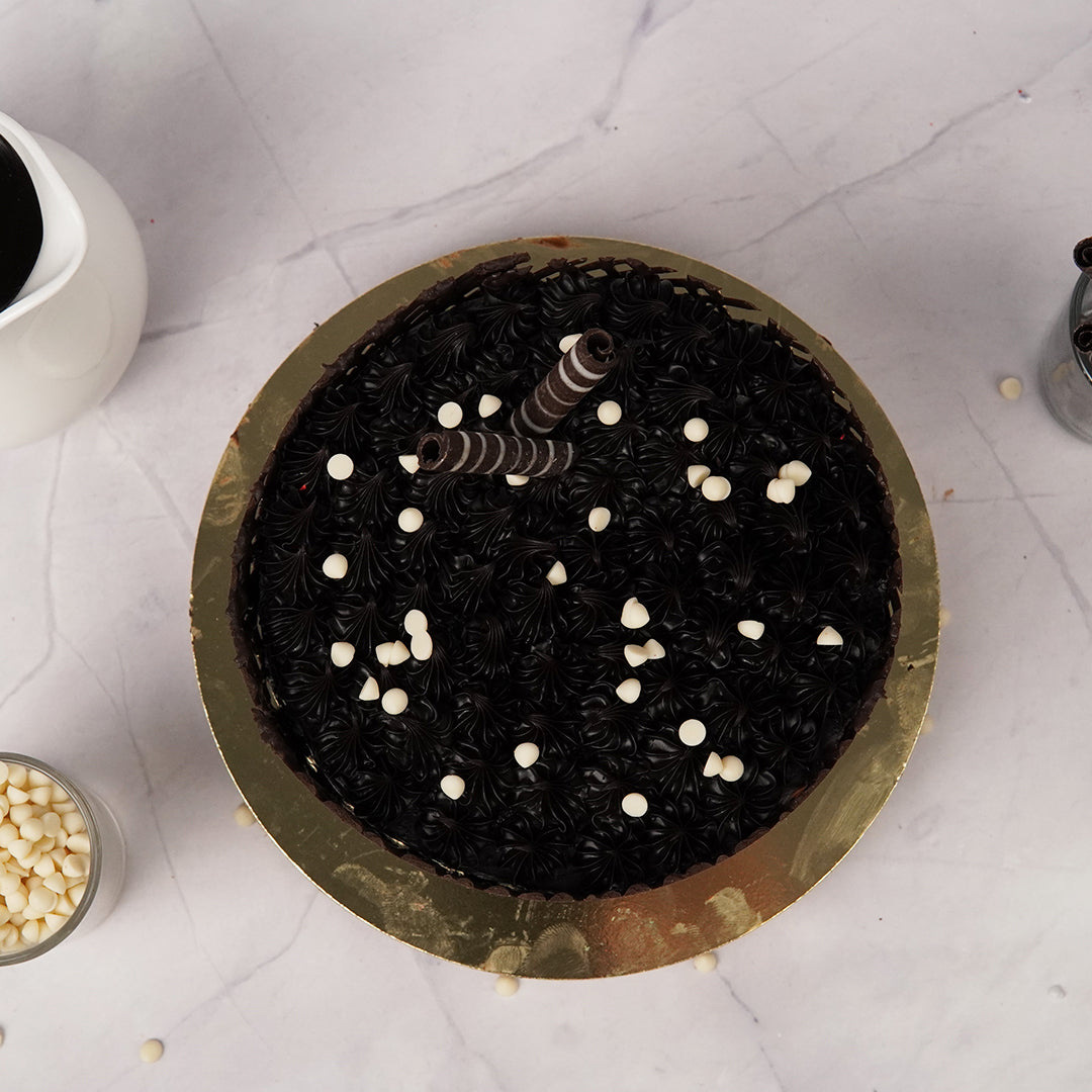 Overload Chocholate Chocolate Overload Cake